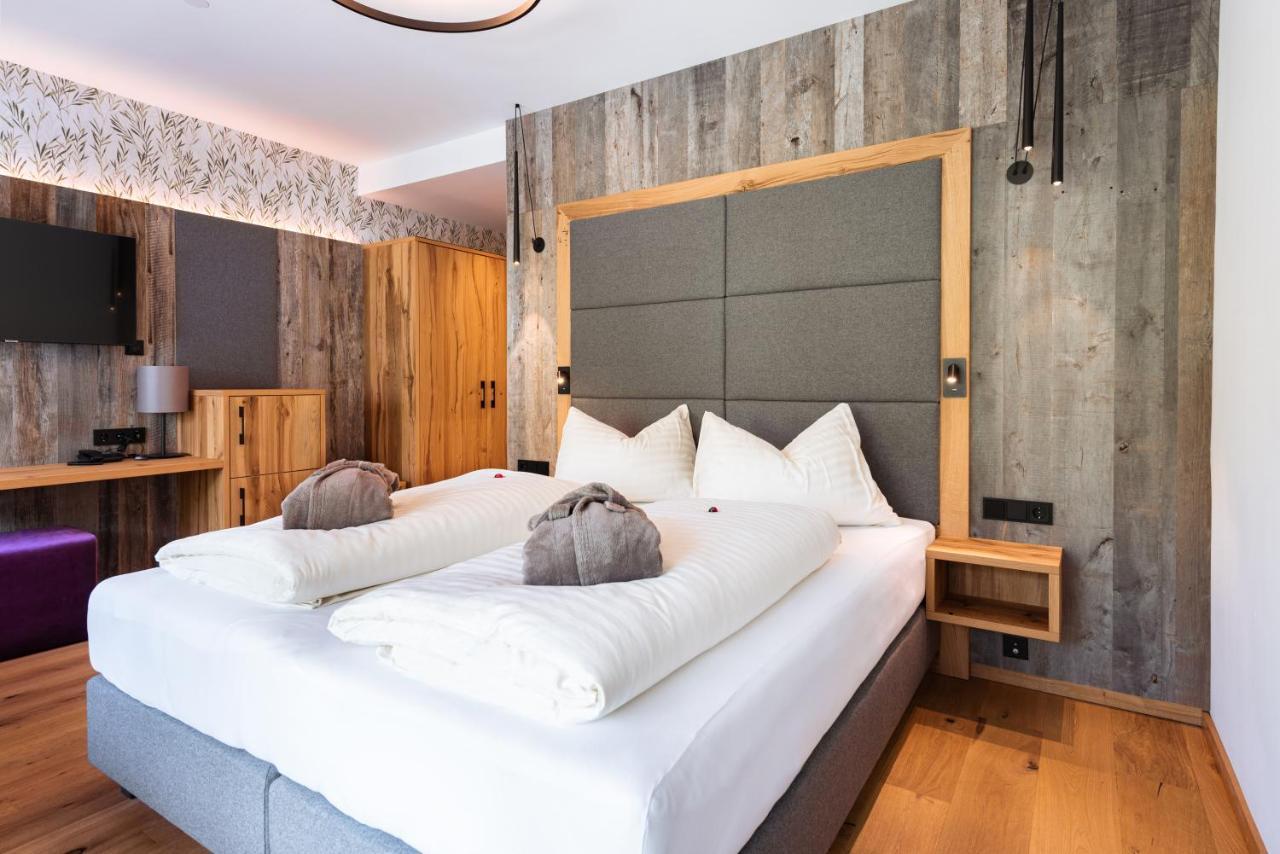 Hotel Lohningerhof Maria Alm am Steinernen Meer Habitación foto