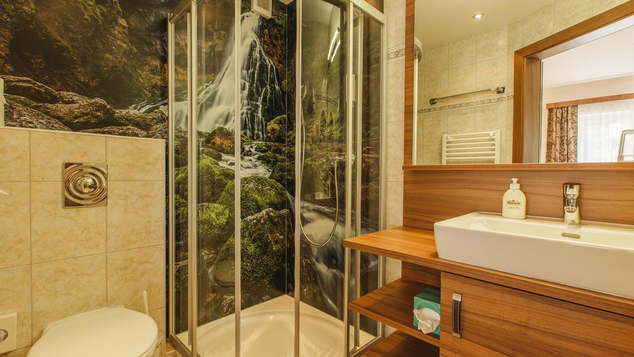 Hotel Lohningerhof Maria Alm am Steinernen Meer Habitación foto